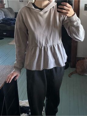 Women’s Hooded Peplum Pullover - Mauve/Taupe